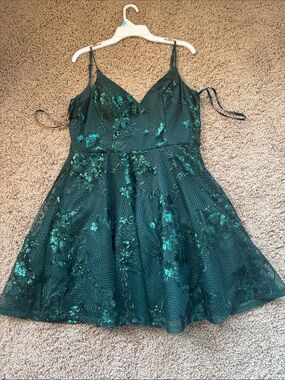 Dark Green Floral Lace Spaghetti-Strap Party Dress
